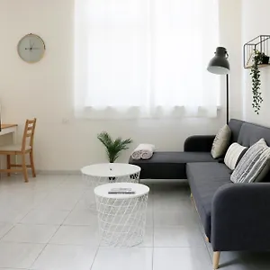 https://modern-and-spacious-apartment-in-downtown.gethaifahotels.com